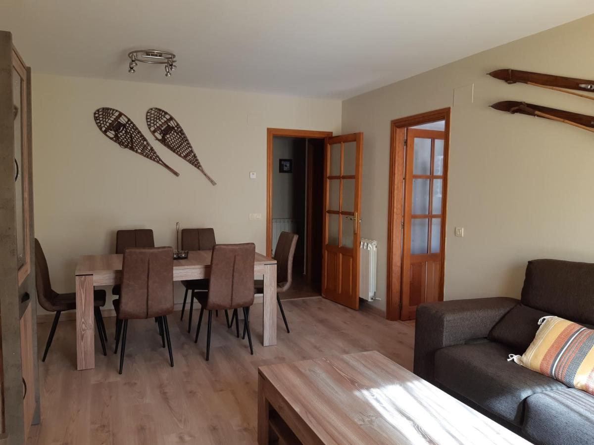 Apartamento Familiar Con Vistas Y Garage La Portiecha Lägenhet Sallent de Gállego Exteriör bild