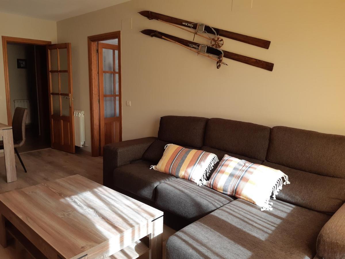 Apartamento Familiar Con Vistas Y Garage La Portiecha Lägenhet Sallent de Gállego Exteriör bild