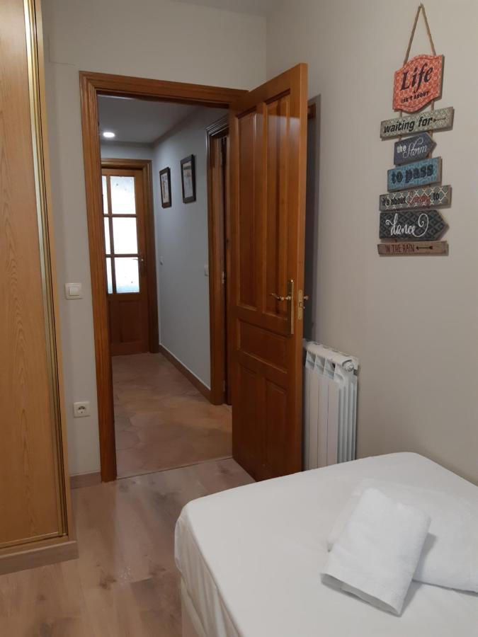Apartamento Familiar Con Vistas Y Garage La Portiecha Lägenhet Sallent de Gállego Exteriör bild